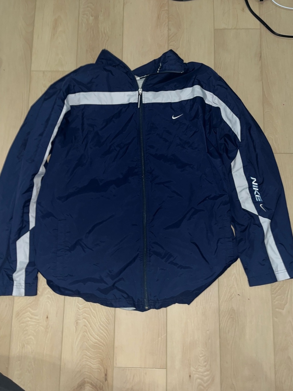 Nike vintage wind breaker